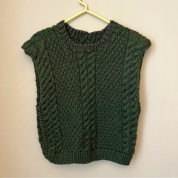 Chic Dark Green Cable Knit Sweater - Picture 5 of 8
